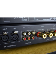 Qualiton Audio A35 Integrated Amplifier 2