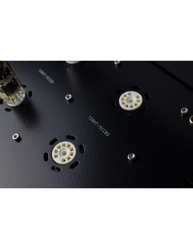 Qualiton Audio C200 Vacuum Tube Preamplifier