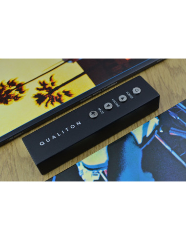 Qualiton Audio C200 Vacuum Tube Preamplifier