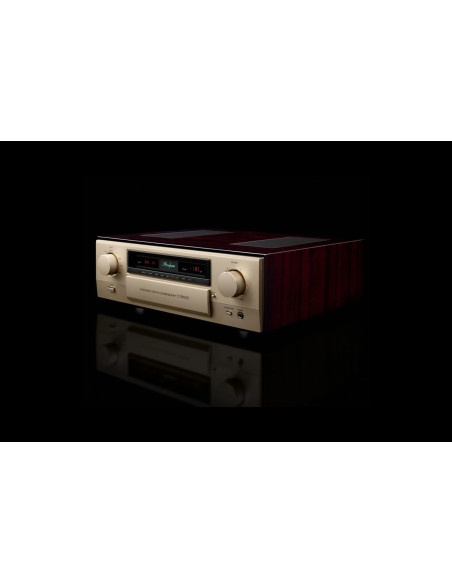 Accuphase C-3900S