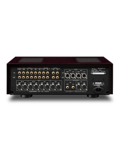 Accuphase C-3900 2