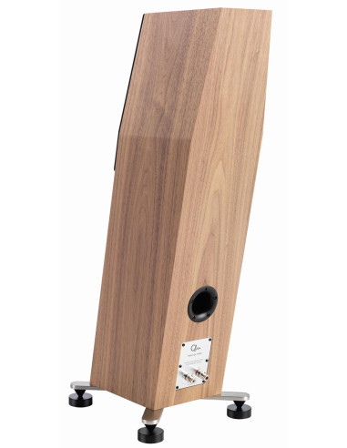 Qln Prestige Three